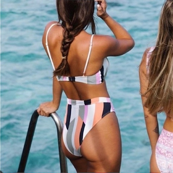 Billabong Striped Plunge Bikini Set - Picture 6 of 13